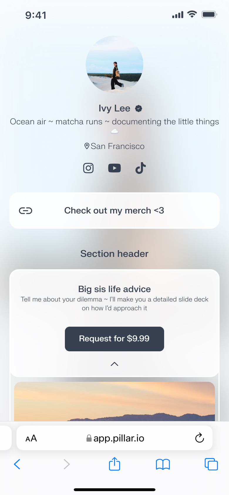 Auto-themed link-in-bio profile preview